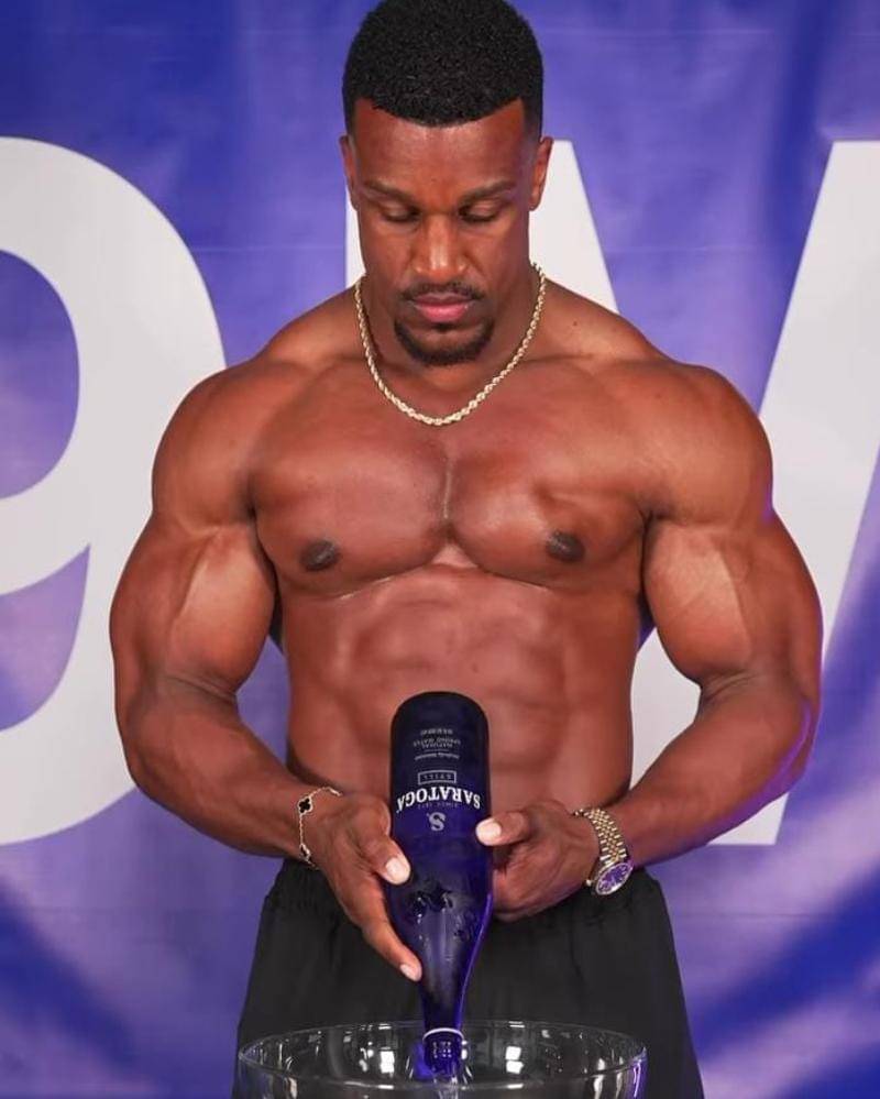 Instagram/astonhallofficial